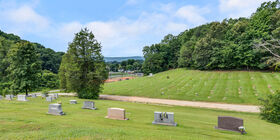 Cemetery grounds at Chattanooga Memorial Park