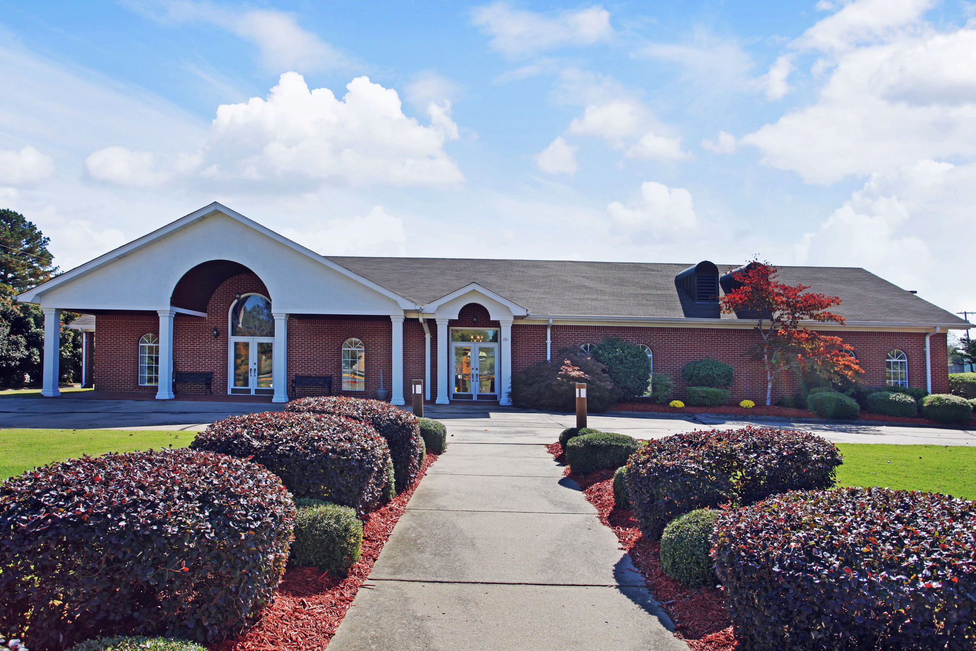 Front exterior building at Griffin Leggett Conway Funeral Home.