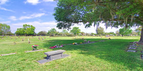 Cemetery grounds at Chapel Hill Cemetery