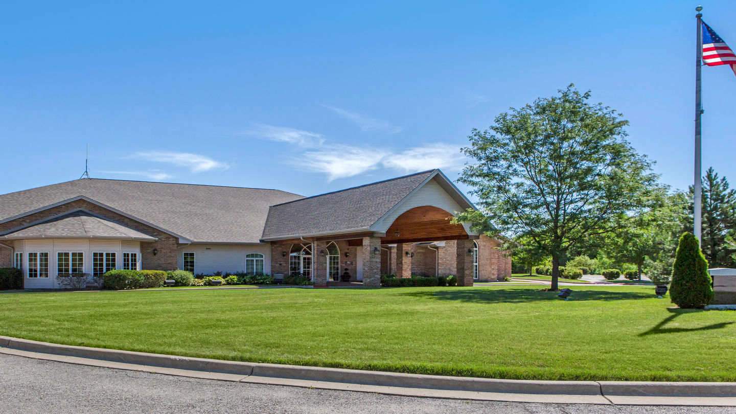 Front exterior to Woodlawn Funeral Home