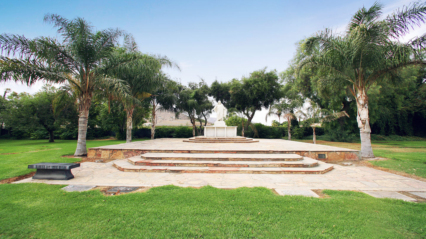 Special landscaping feature at Green Acres Memorial Park
