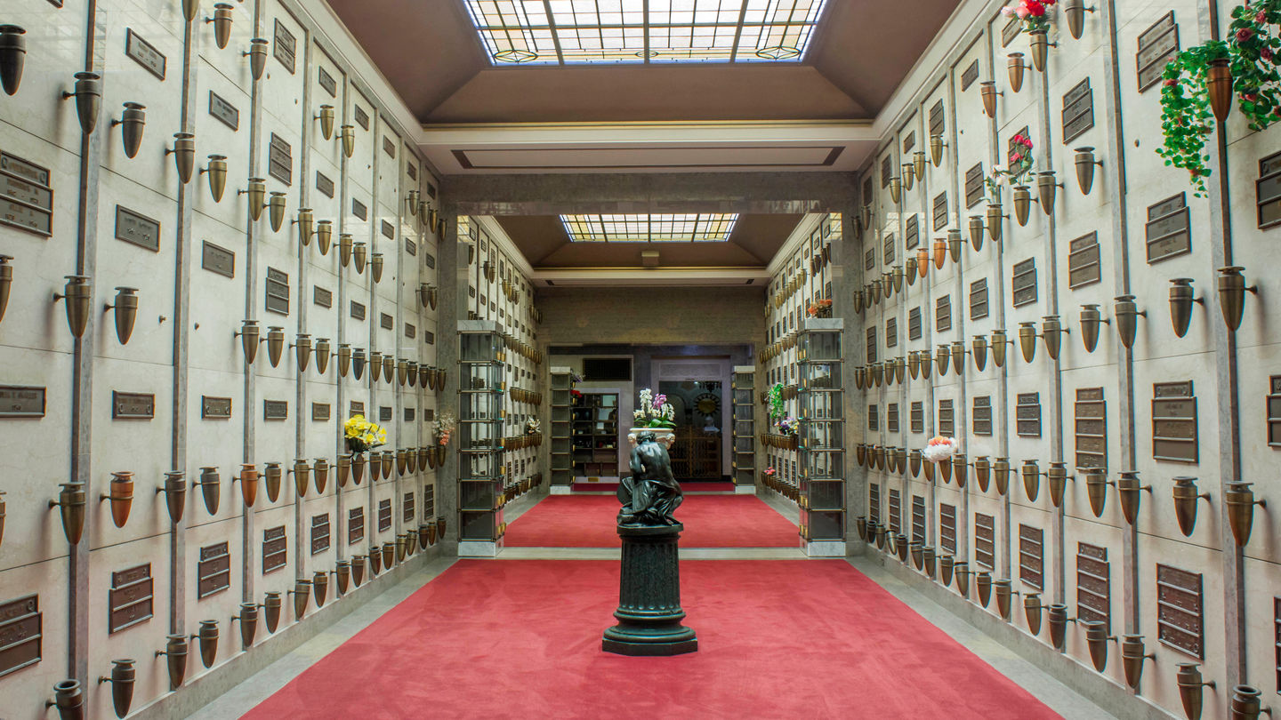 Woodlawn Funeral Home & Memorial Park