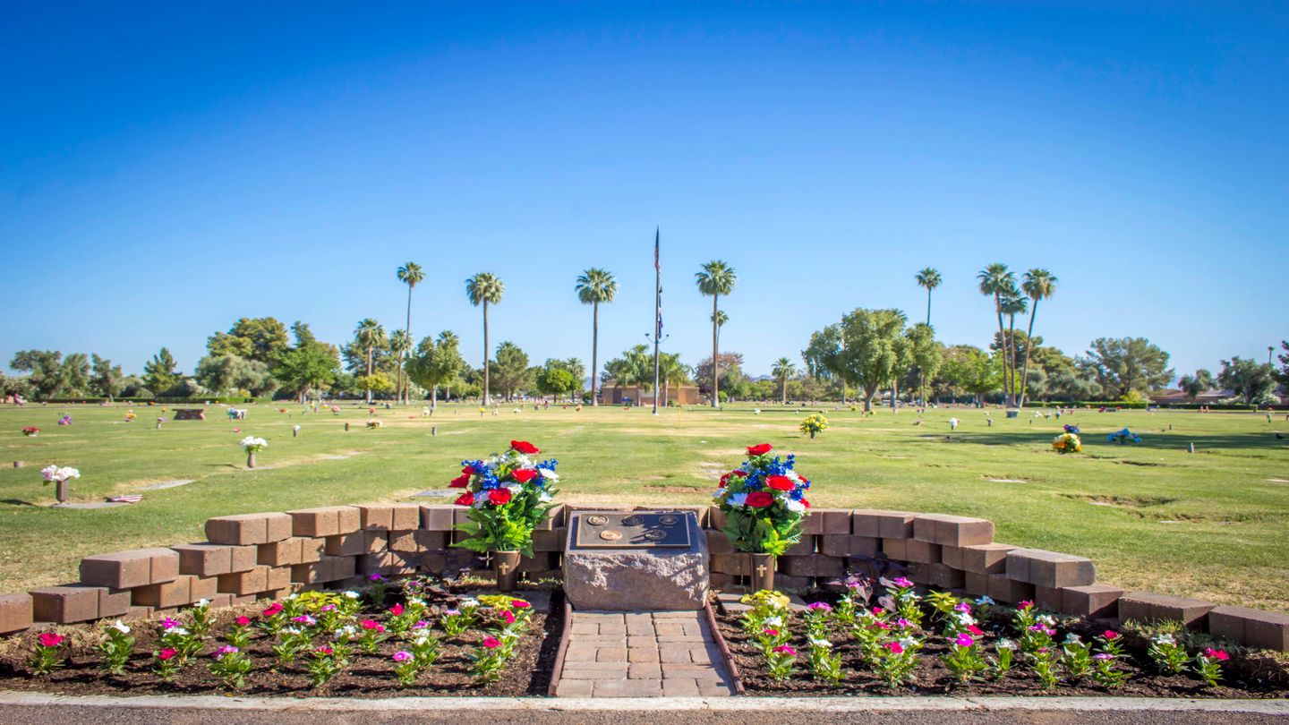 Veterans memorial at Resthaven/Carr-Tenney Mortuary & Memorial Gardens
