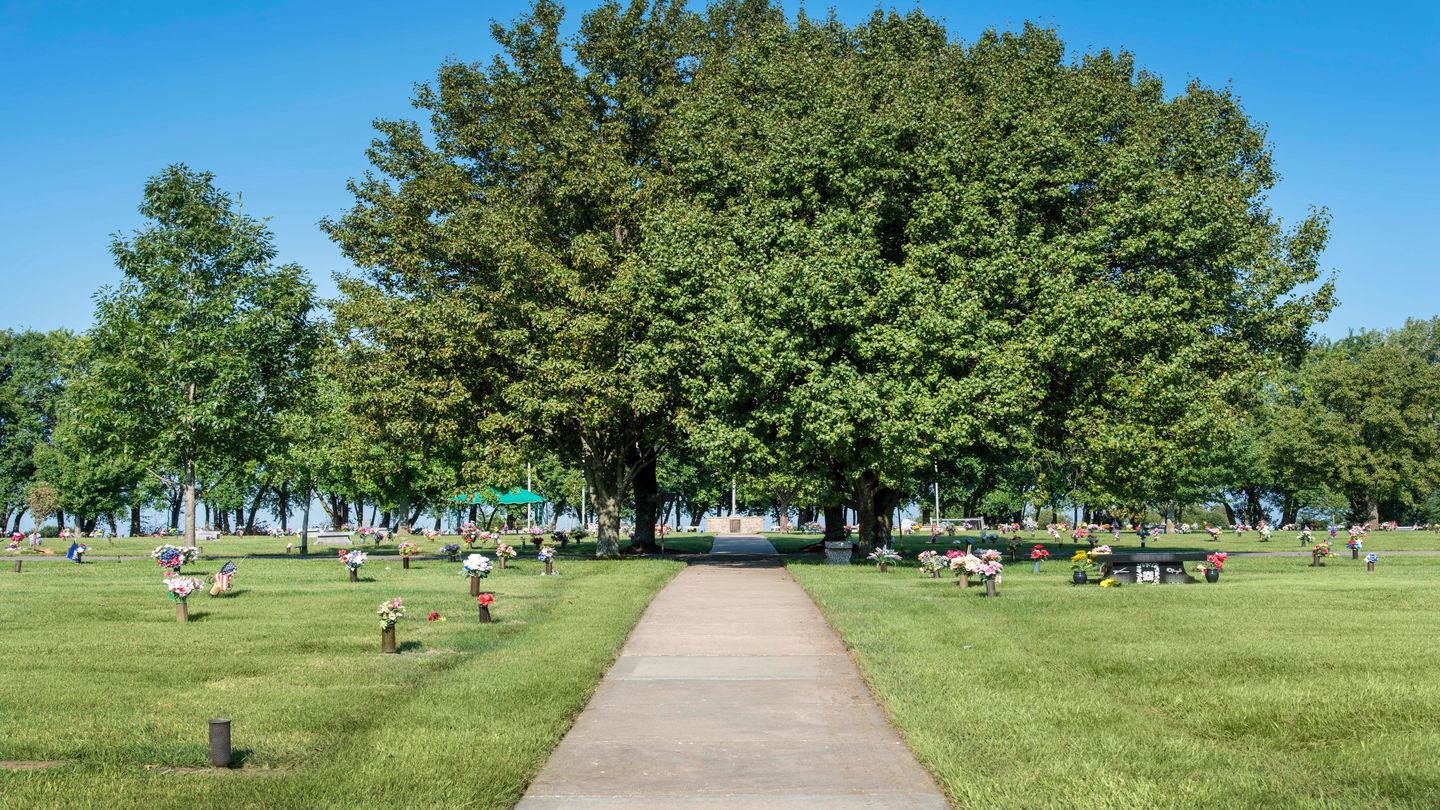 Newcomer’s Shawnee Mission Funeral Home & Memory Gardens