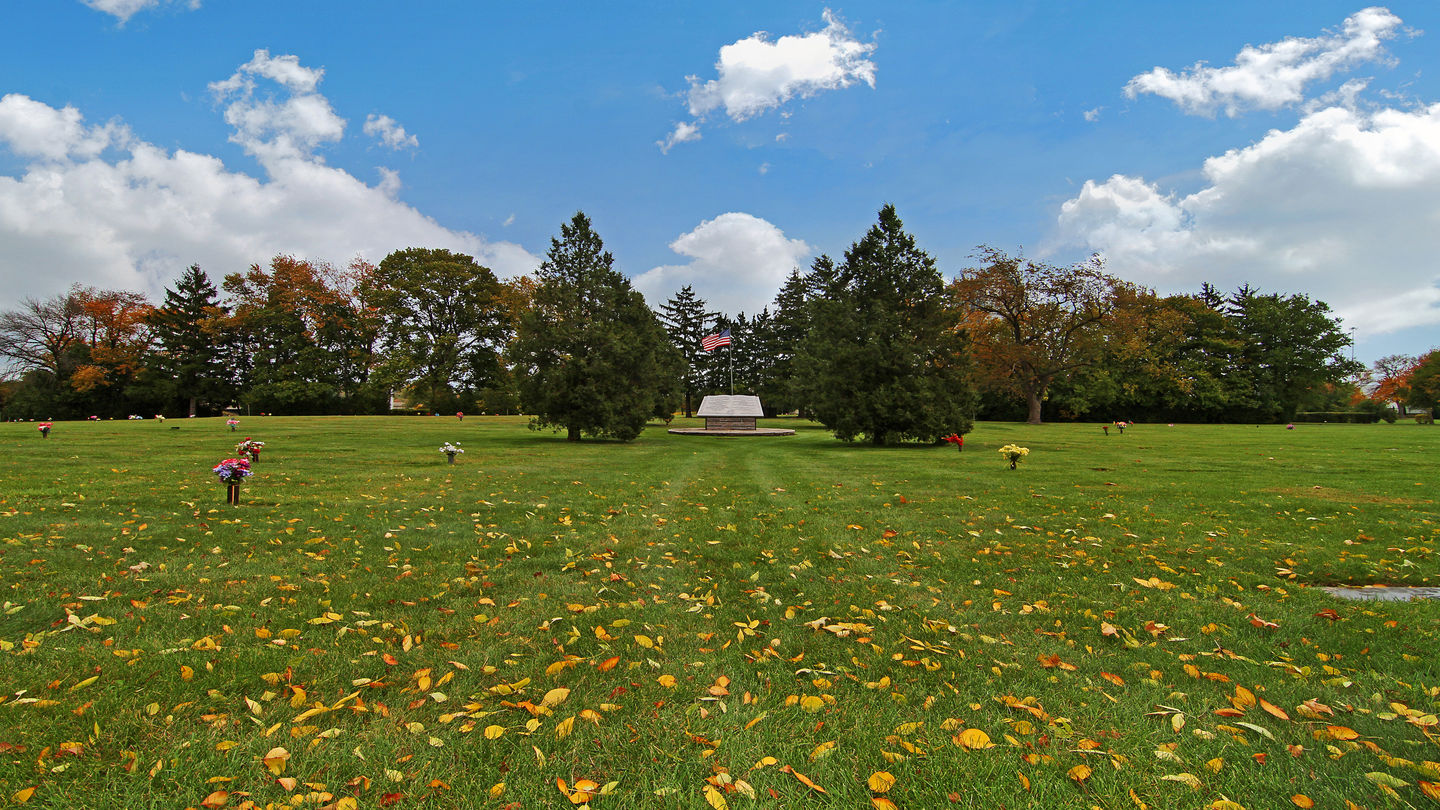 Cemetery grounds at Chapel Hill Gardens West Cemetery