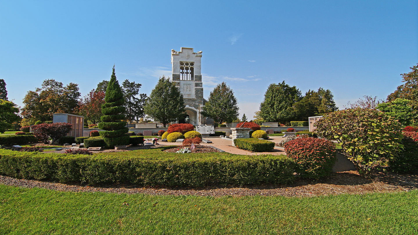 Cemetery grounds at Chapel Hill Gardens West Cemetery