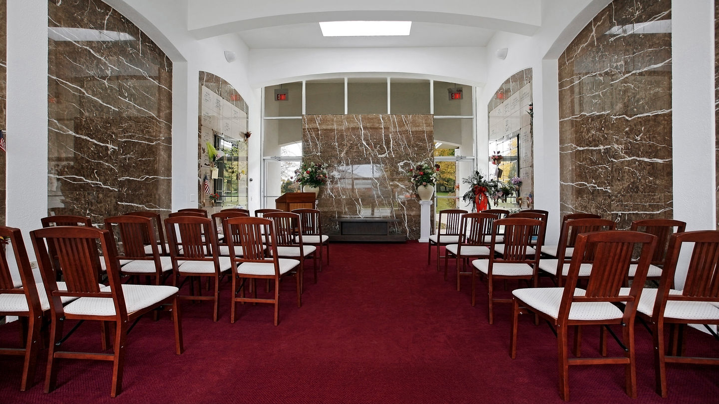 Chapel Hill Gardens West Funeral Home & Cemetery