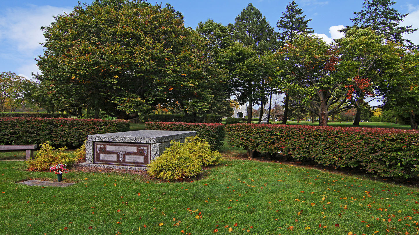 Chapel Hill Gardens West Funeral Home & Cemetery