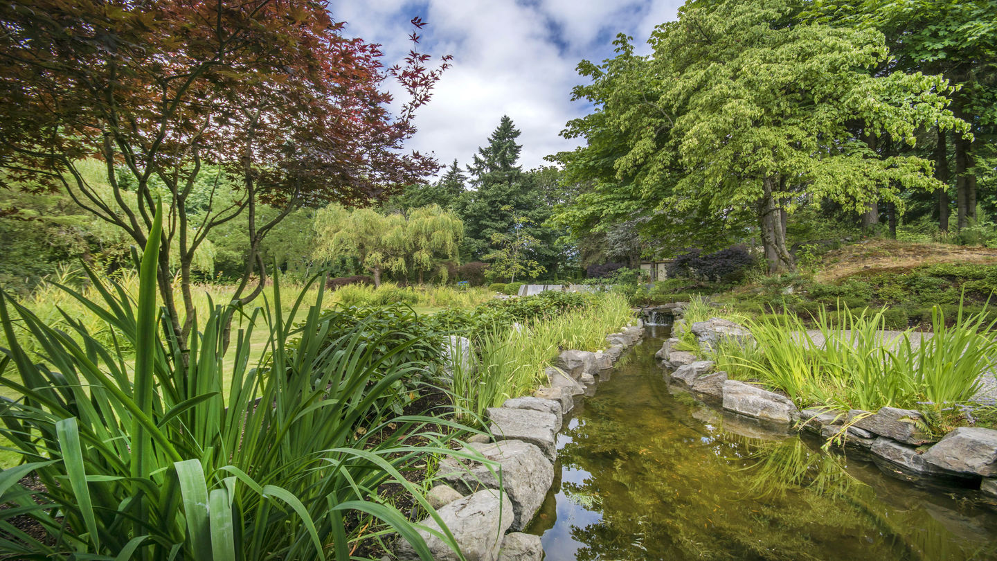 Point d'eau de Boal Chapel and Memorial Gardens