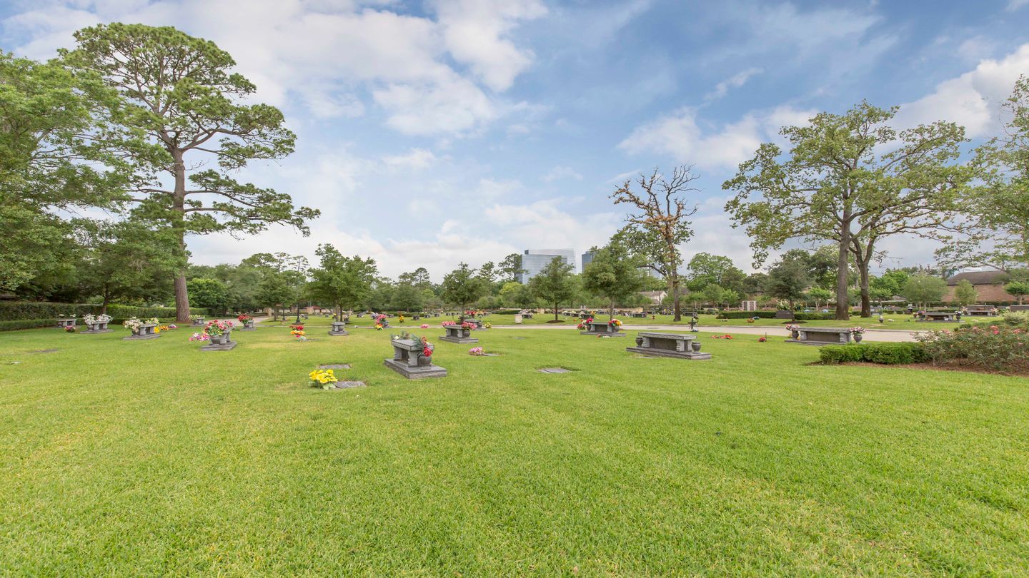 Memorial Oaks Funeral Home & Cemetery