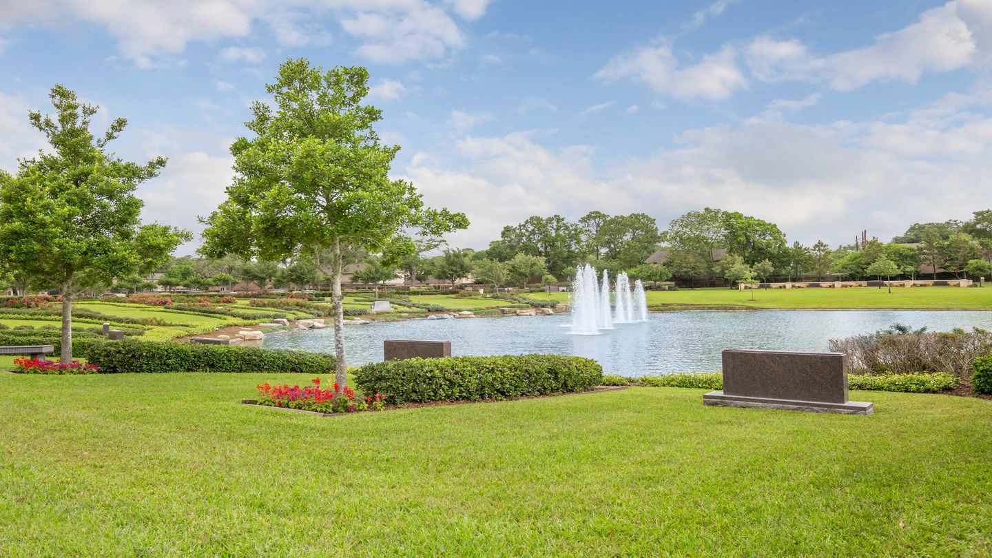 Memorial Oaks Funeral Home & Cemetery