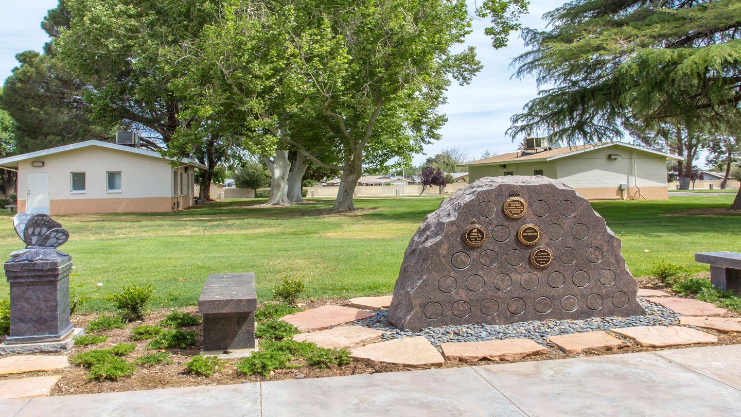 Joshua Mortuary &  Joshua Memorial Park