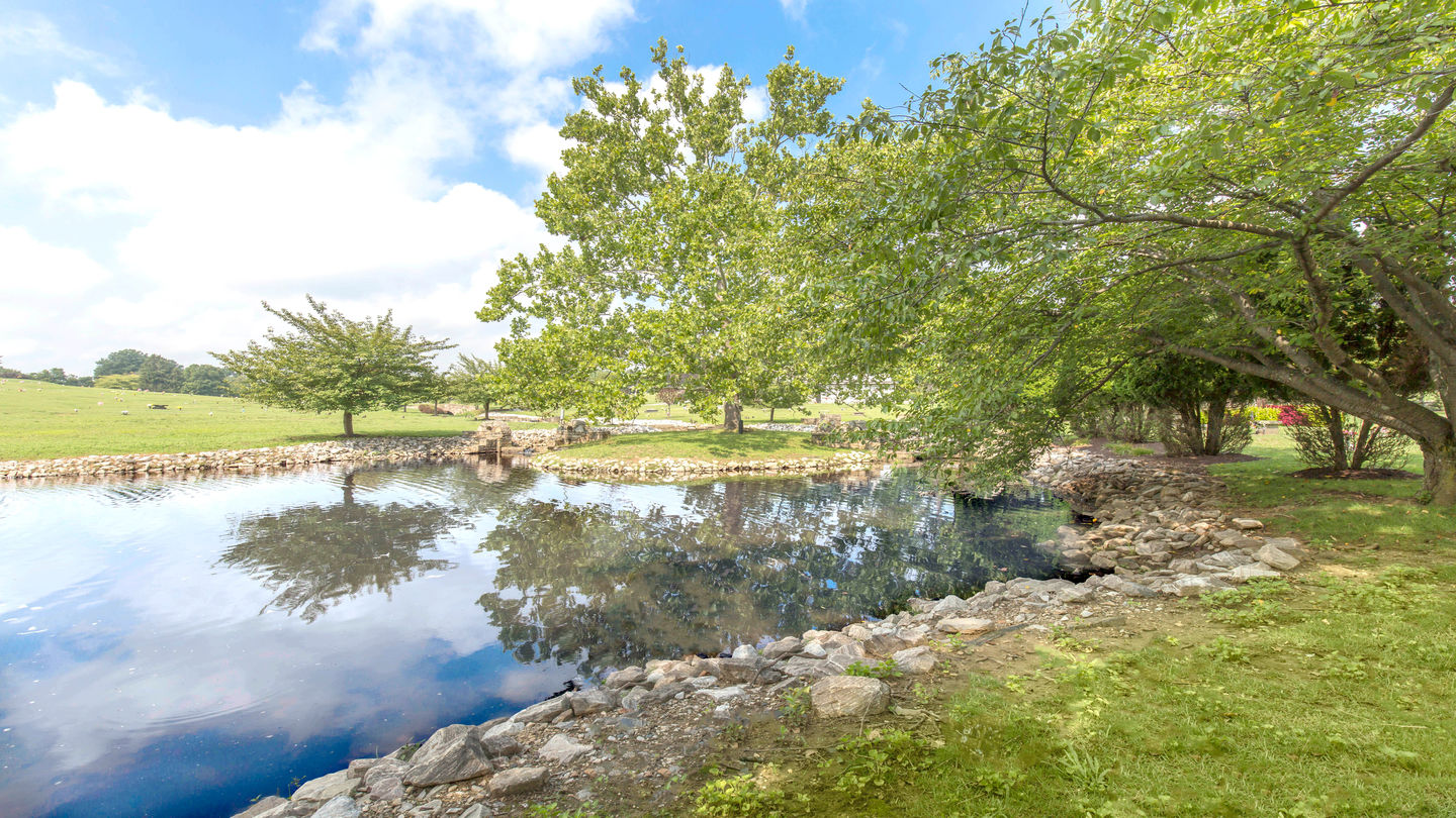 Gary L. Kaufman Funeral Home at Meadowridge Memorial Park