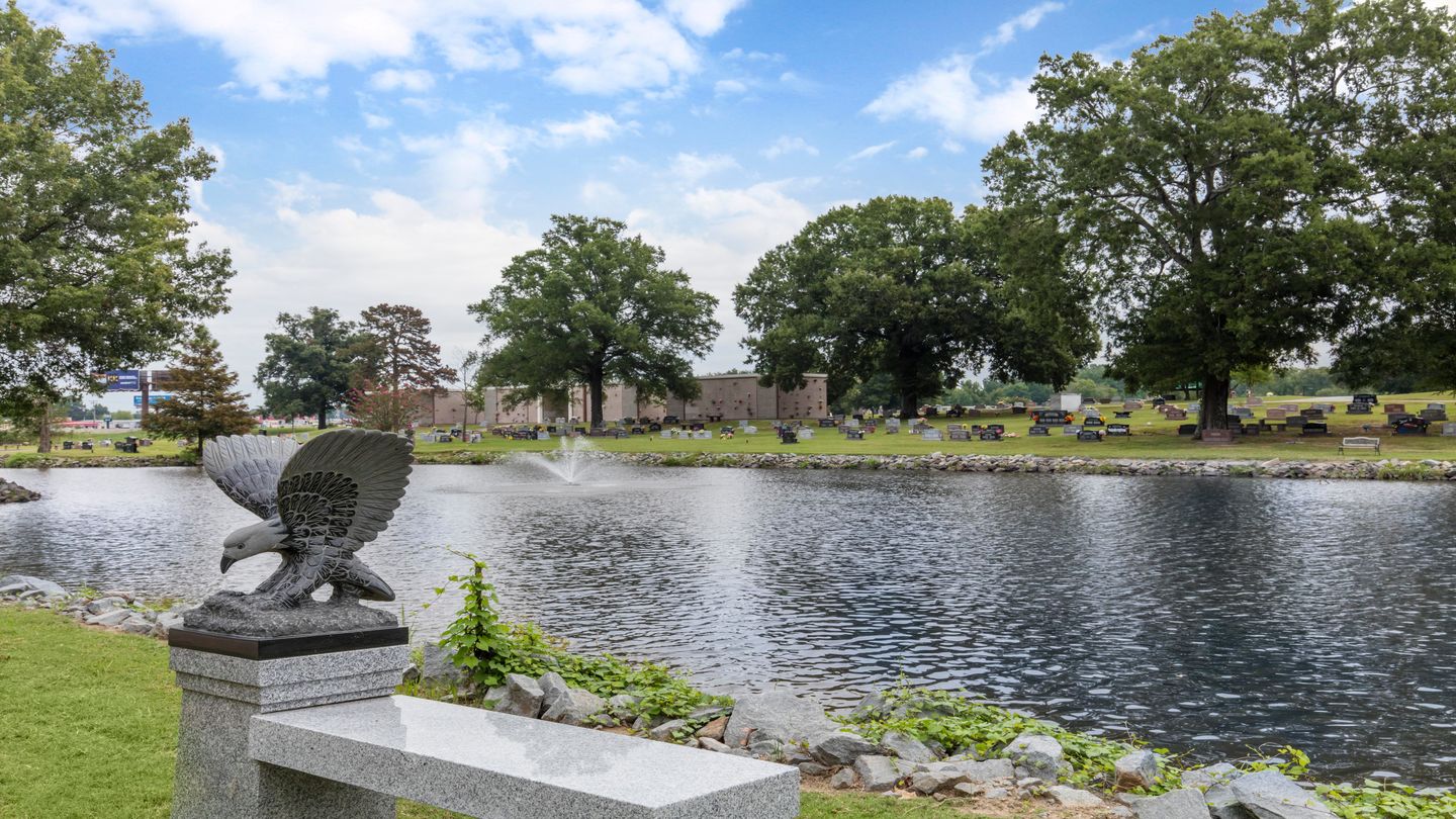 Water feature at Rest Hills Memorial Park