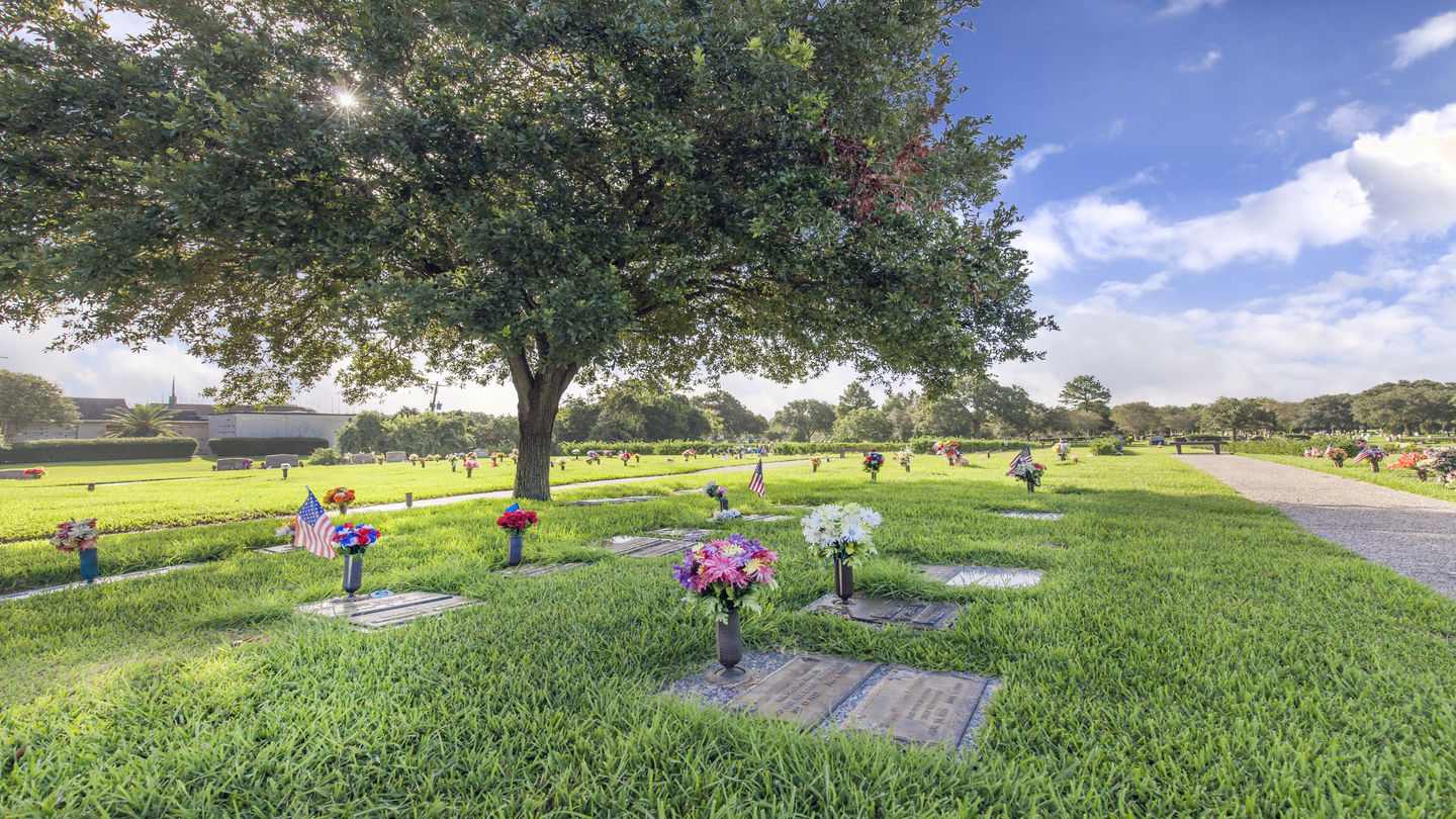 Forest Park East Funeral Home & Cemetery