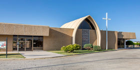Front exterior building at Evergreen Cemetery