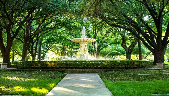 Fountain located on the grounds of Sparkman Hillcrest.