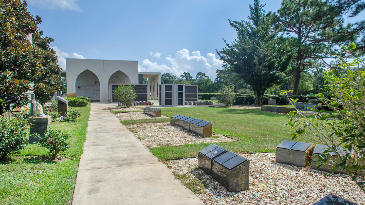 Pine Crest Funeral Home