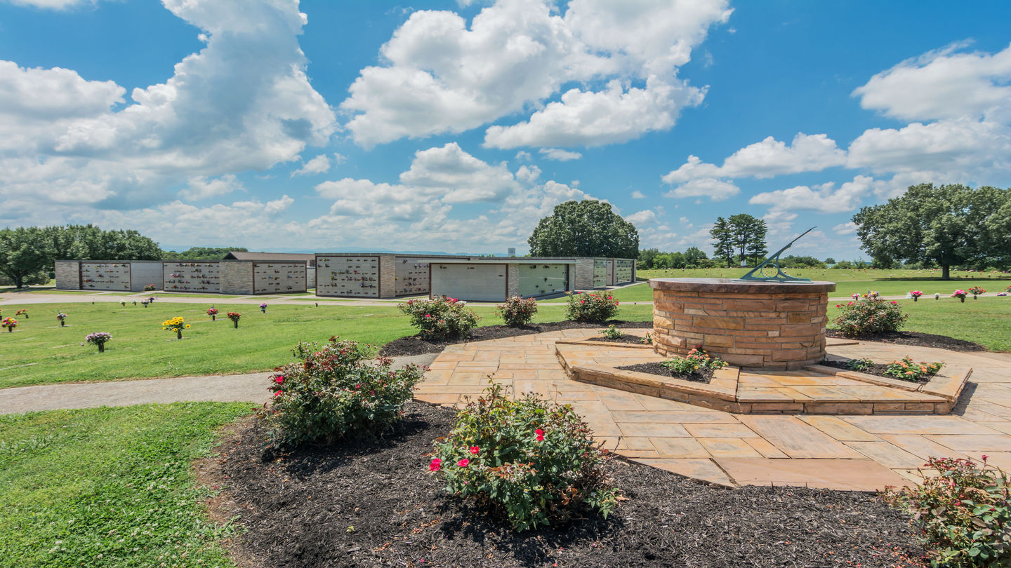 Sherwood Chapel & Memorial Gardens