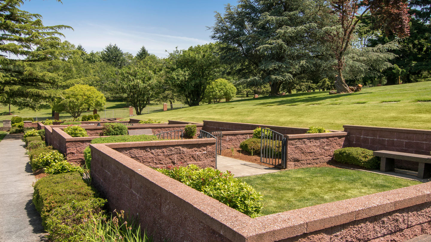 Lincoln Memorial Park & Funeral Home