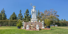 Special landscaping view of a statue at Oak Hill Memorial Park & Mortuary. 