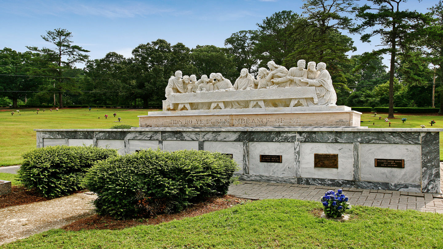 The Last Supper Garden at Forest Lawn Funeral Home & Memorial Gardens