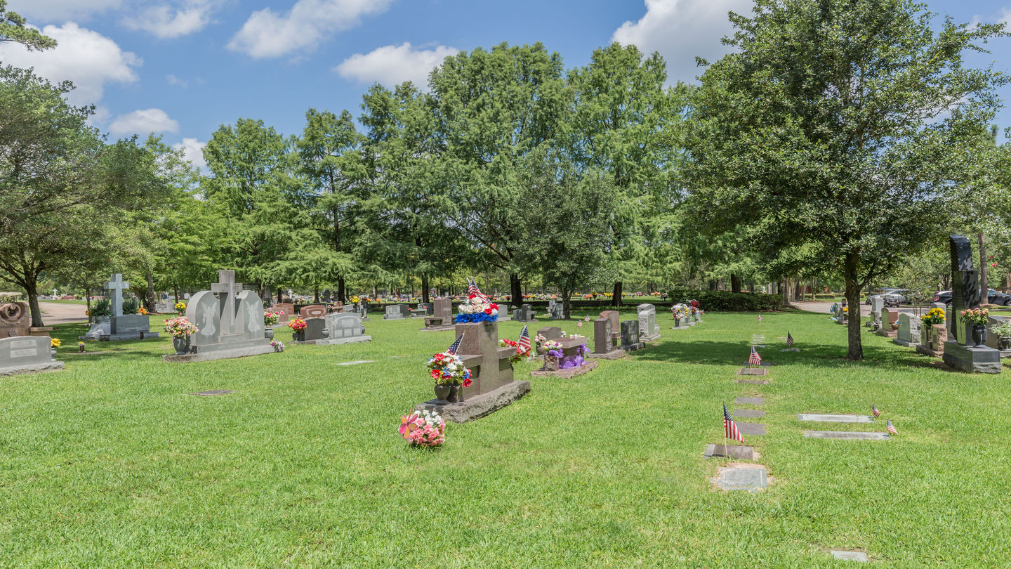 Forest Park -  The Woodlands Funeral Home & Cemetery