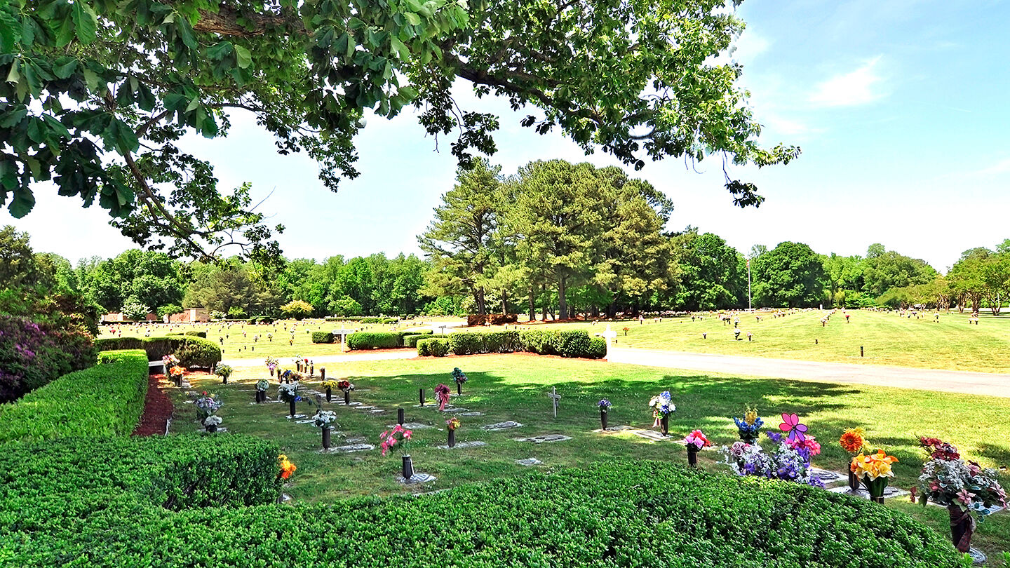Meadowbrook Memorial Gardens Fasci Garden