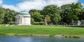 Lakeside Private Estates at Rosehill Cemetery
