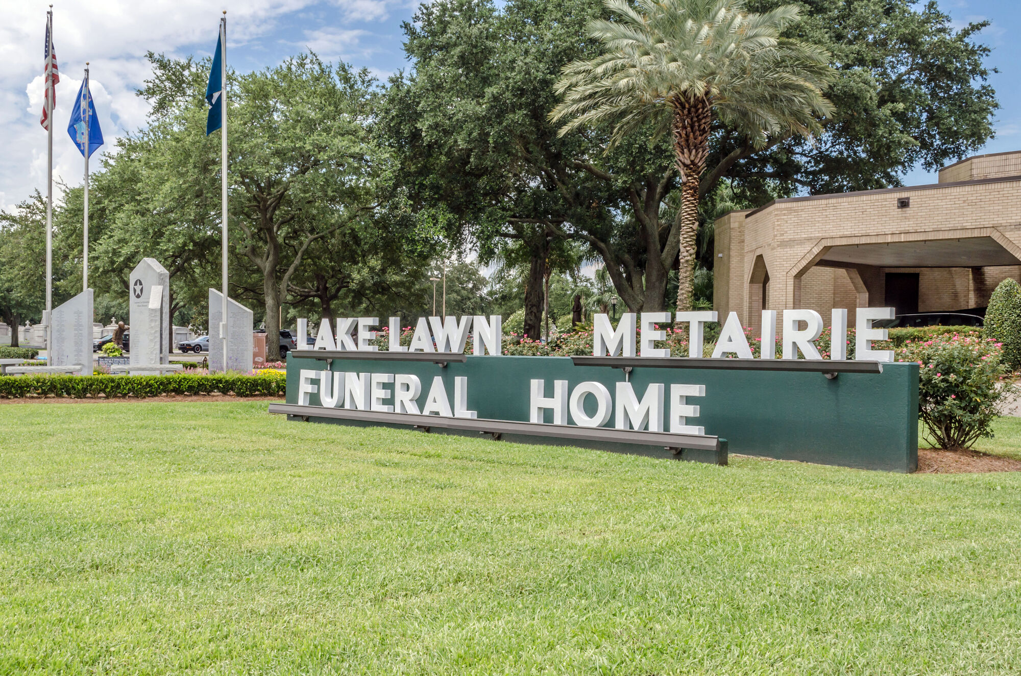Signage at Lake Lawn Metairie Funeral Home