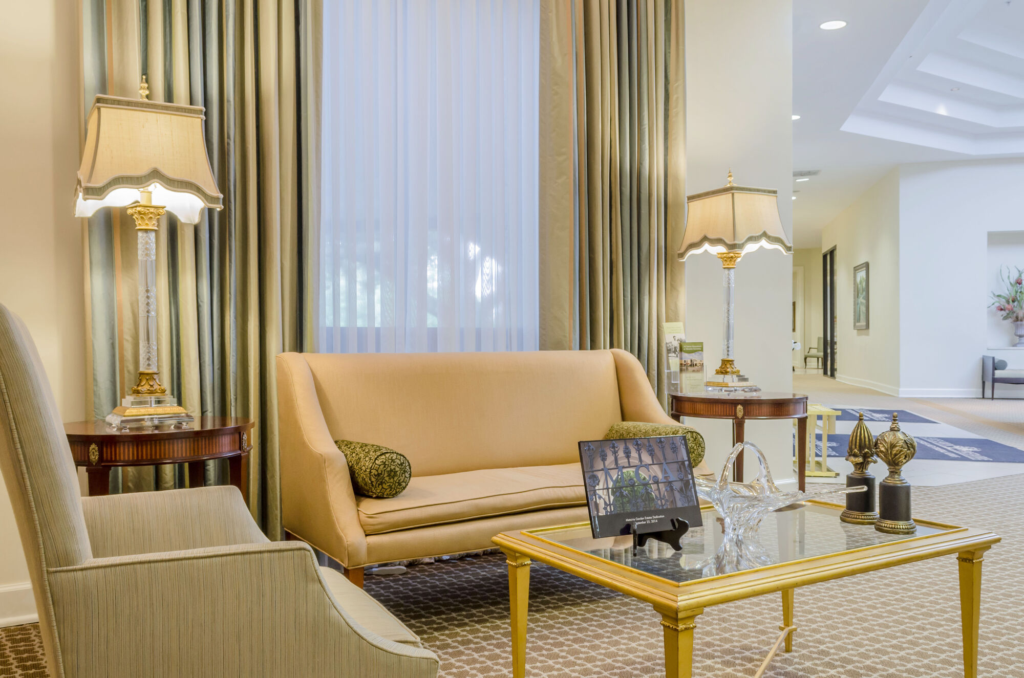 Sitting area at Lake Lawn Metairie Funeral Home