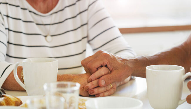 Helping-Yourself-When-Someone-You-Love-Has-Died