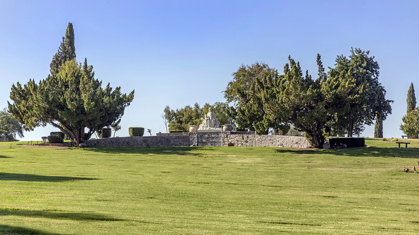 Pierce Brothers Crestlawn Memorial Park and Mortuary