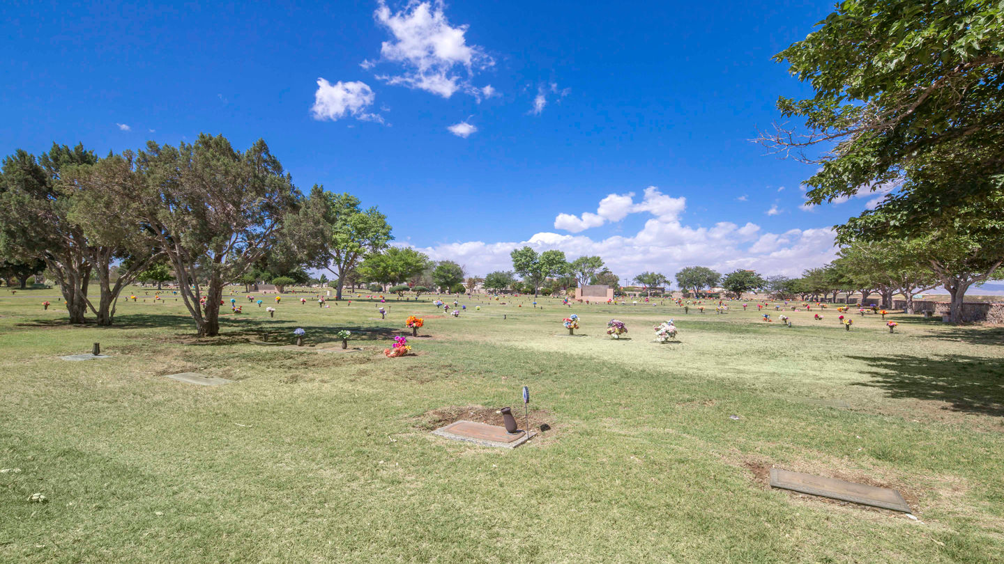 Cemetery grounds at Evergreen Cemetery East