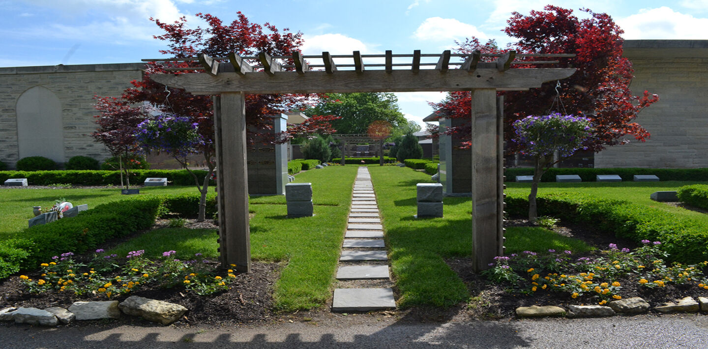 Cemetery - Crown Hill Cemetery (Mgmt Co)