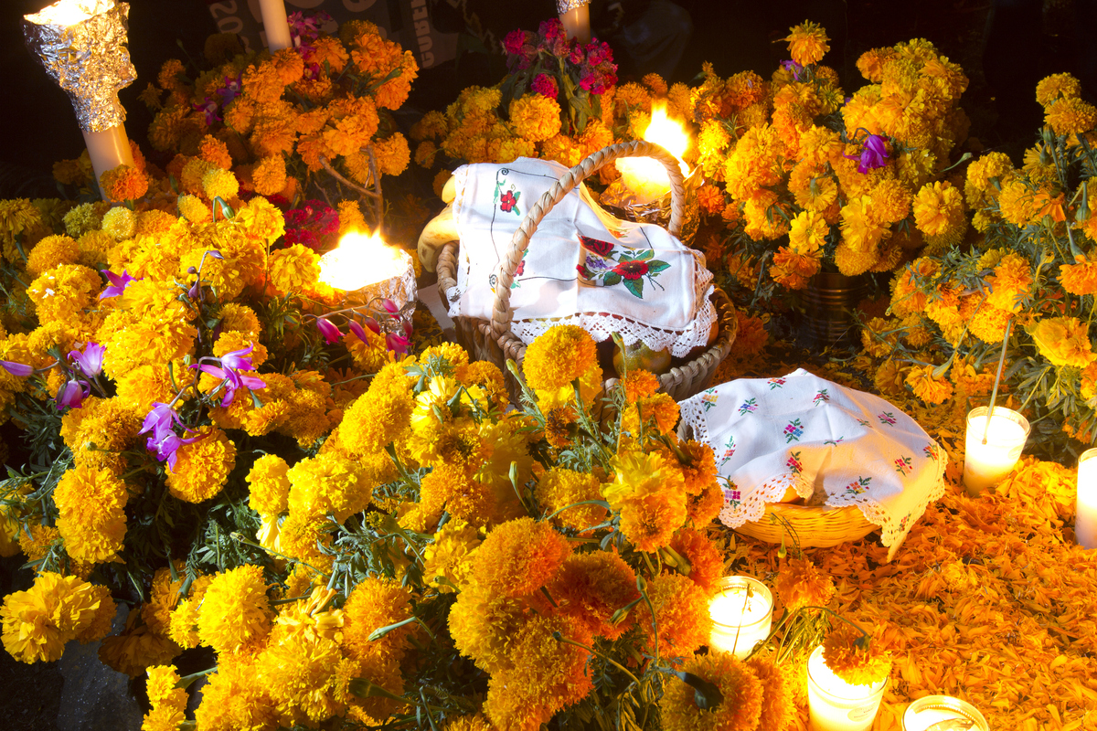10 Ways To Celebrate Dia De Los Muertos