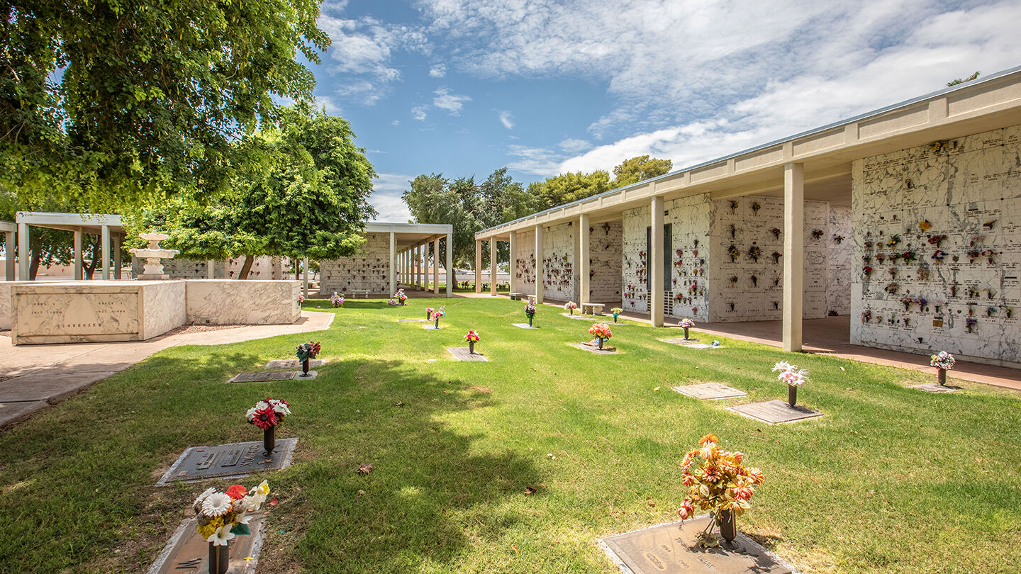 Sunland Memorial Park, Mortuary & Cremation Center