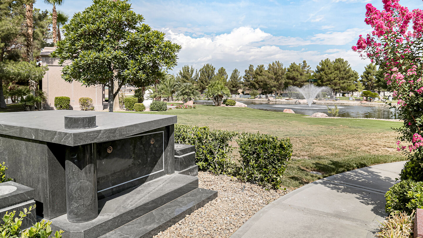 Palm Northwest Mortuary & Cemetery