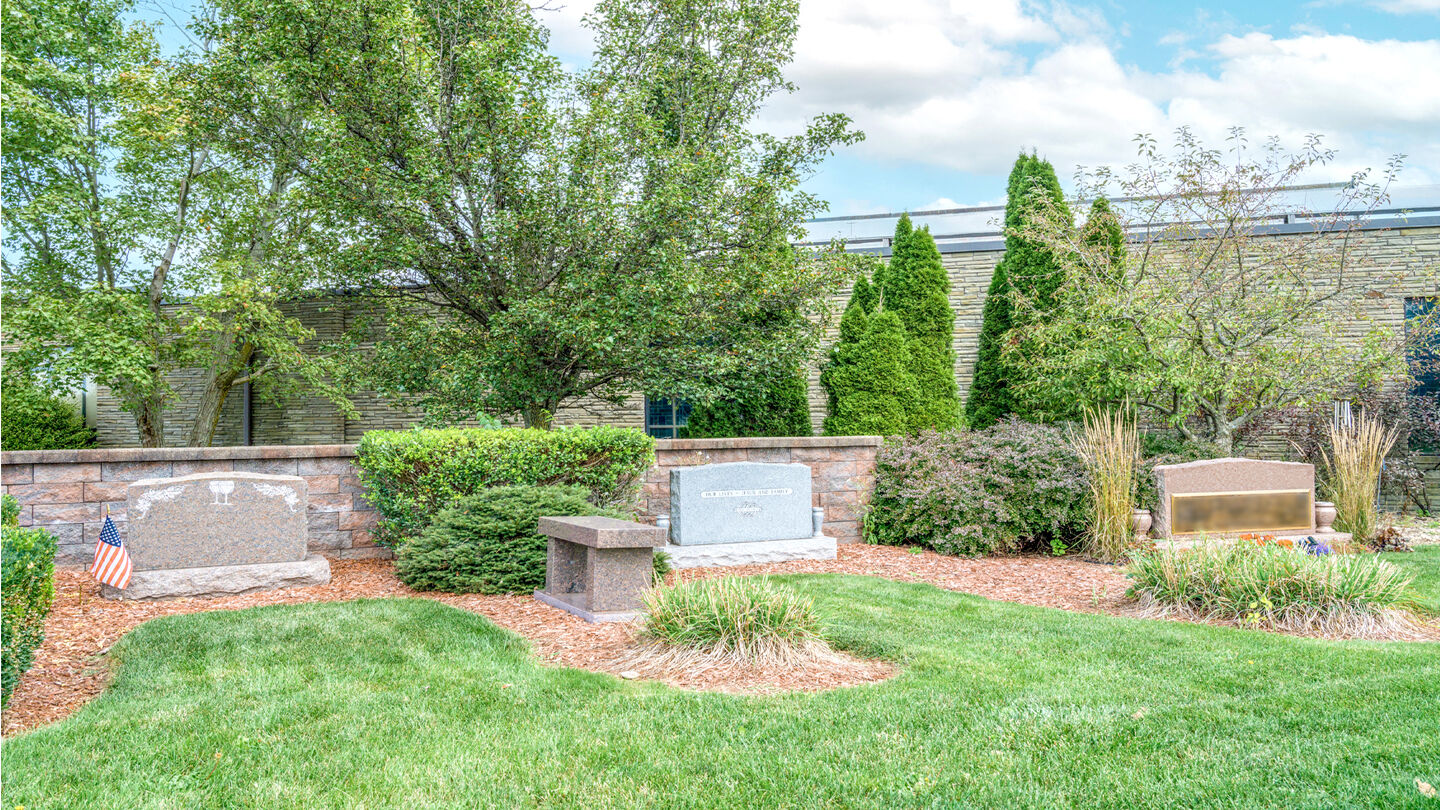 Estate area at Saul-Gabauer Funeral Home & Sylvania Hills Memorial Park
