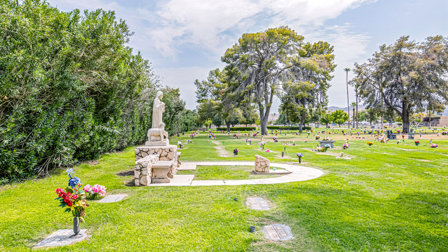 Resthaven/Carr-Tenney Mortuary & Memorial Gardens