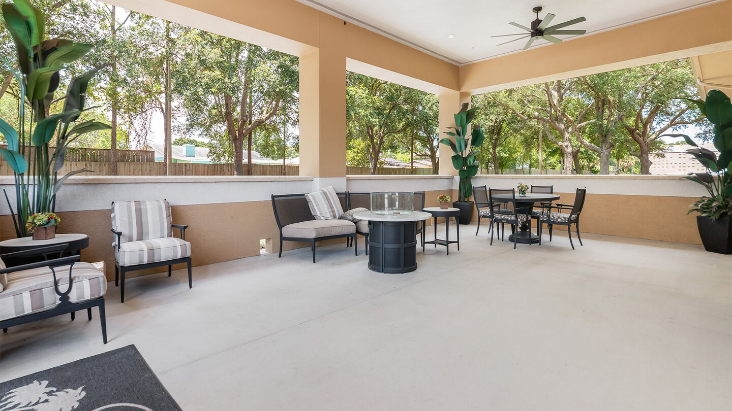 Robert Toale & Sons Funeral Home at Palms Memorial Park 