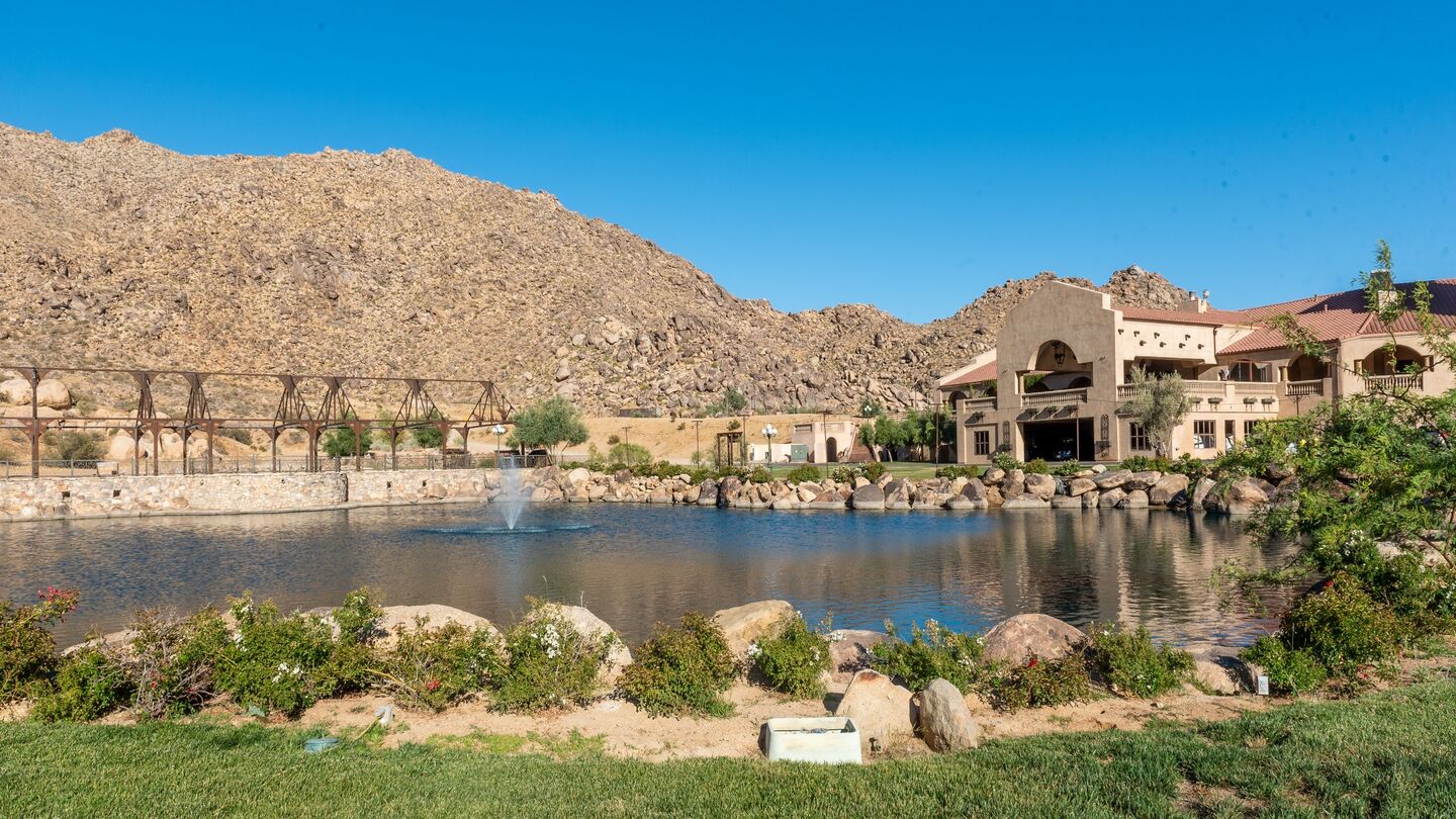 Sunset Hills Mortuary & Memorial Park