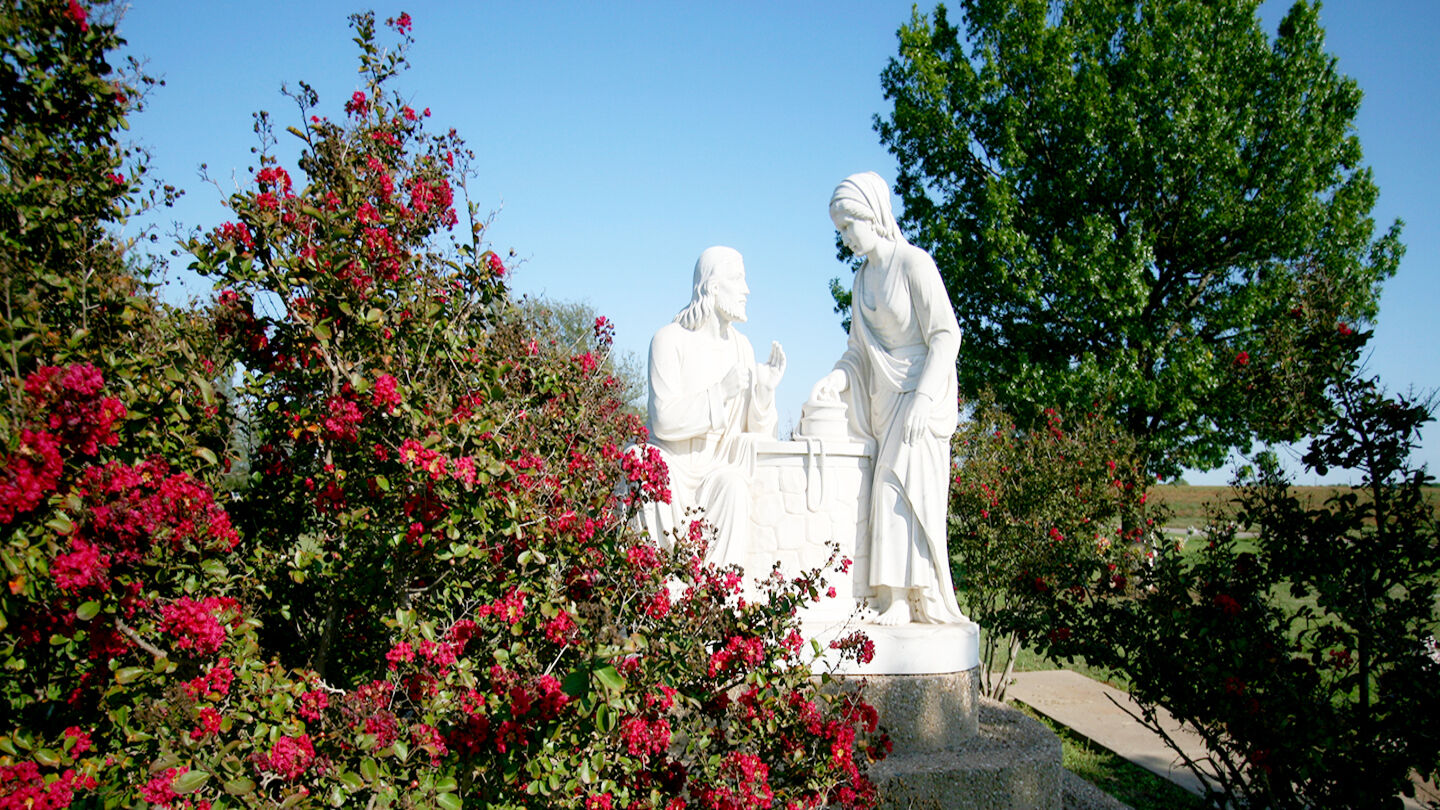 Unique features at Hampton Vaughan Crestview Memorial Park