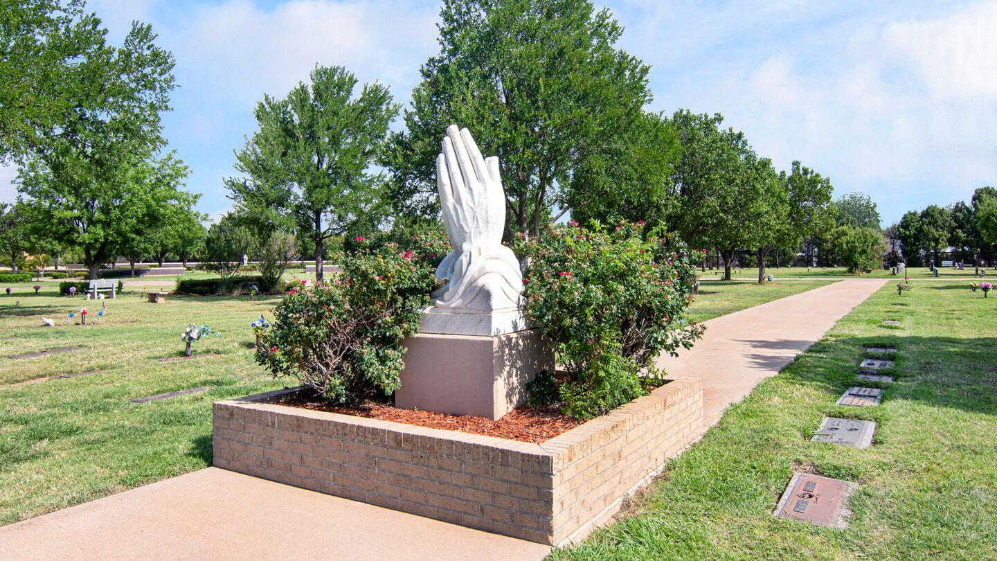 Elliott-Hamil Funeral Home, Garden of Memories Cemetery & Crematory