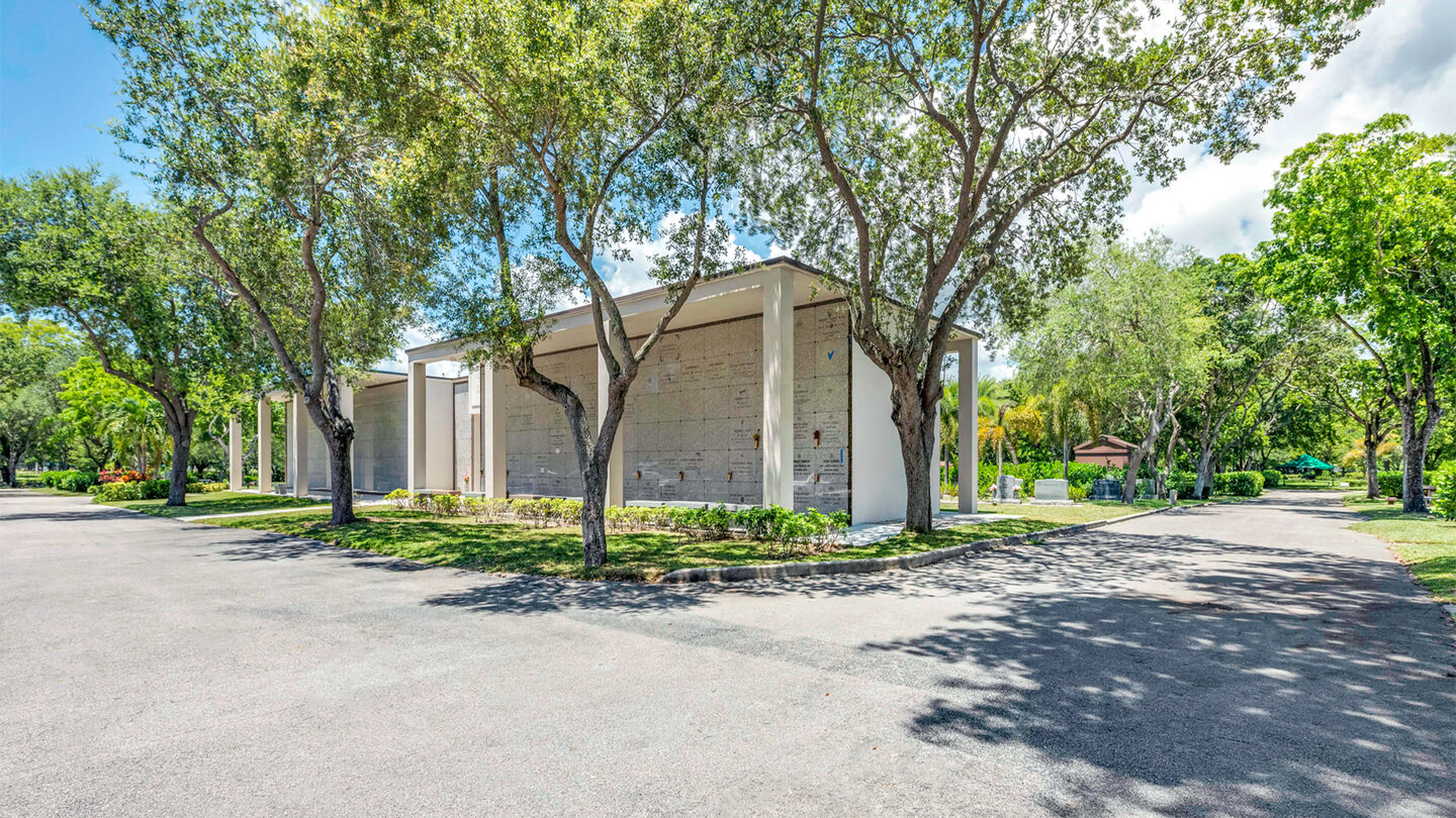 Riverside Gordon Memorial Chapels at Mount Nebo/Kendall Memorial Gardens