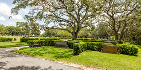Private estate at Hillsboro Memorial Funeral Home and Memorial Gardens