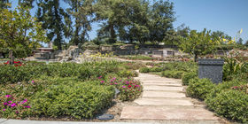 Jardines en Lakewood Memorial Park
