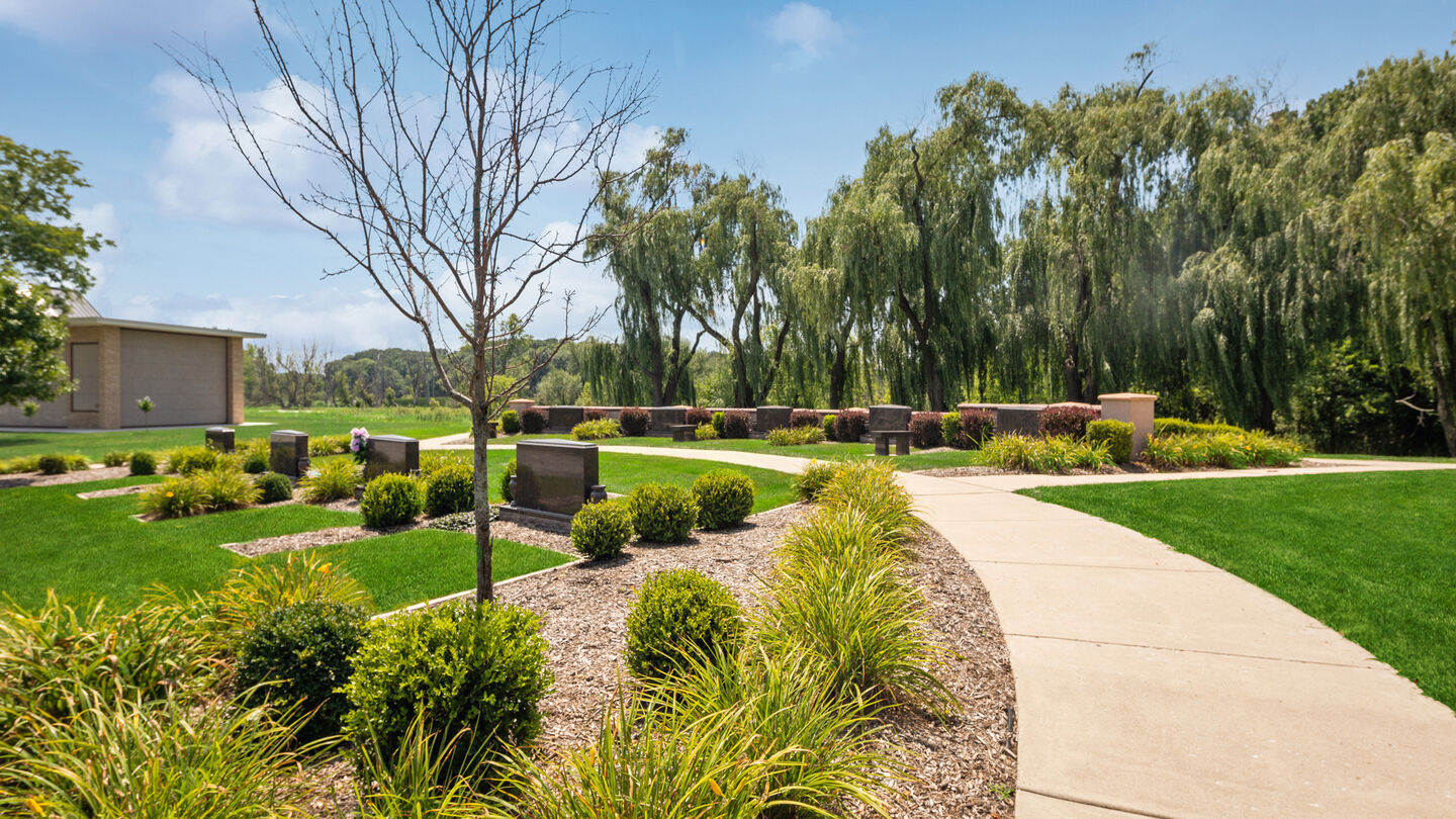 Private/semiprivate estate at Chapel Lawn Funeral Home & Memorial Gardens