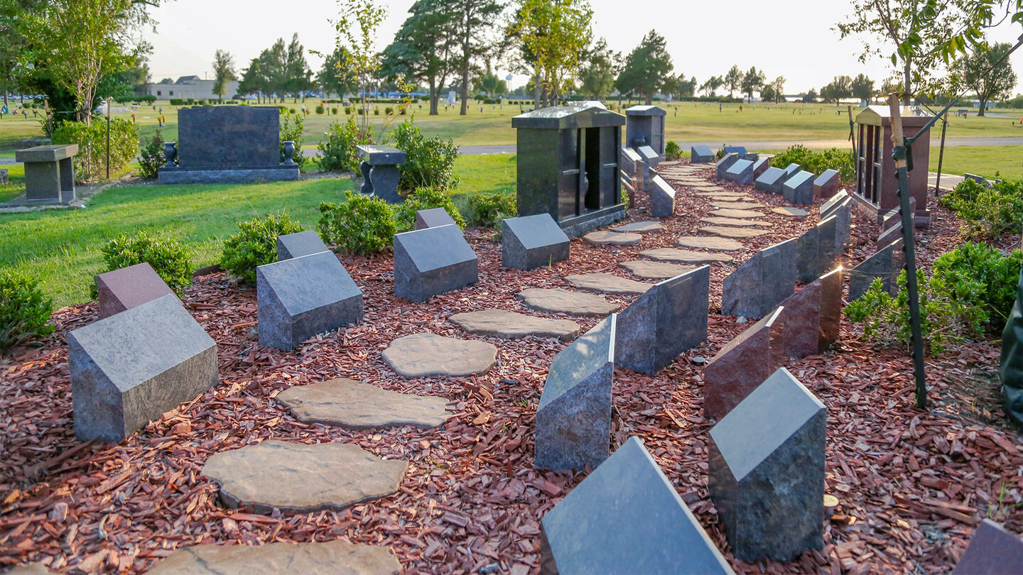 Chapel Hill Funeral Home & Memorial Gardens