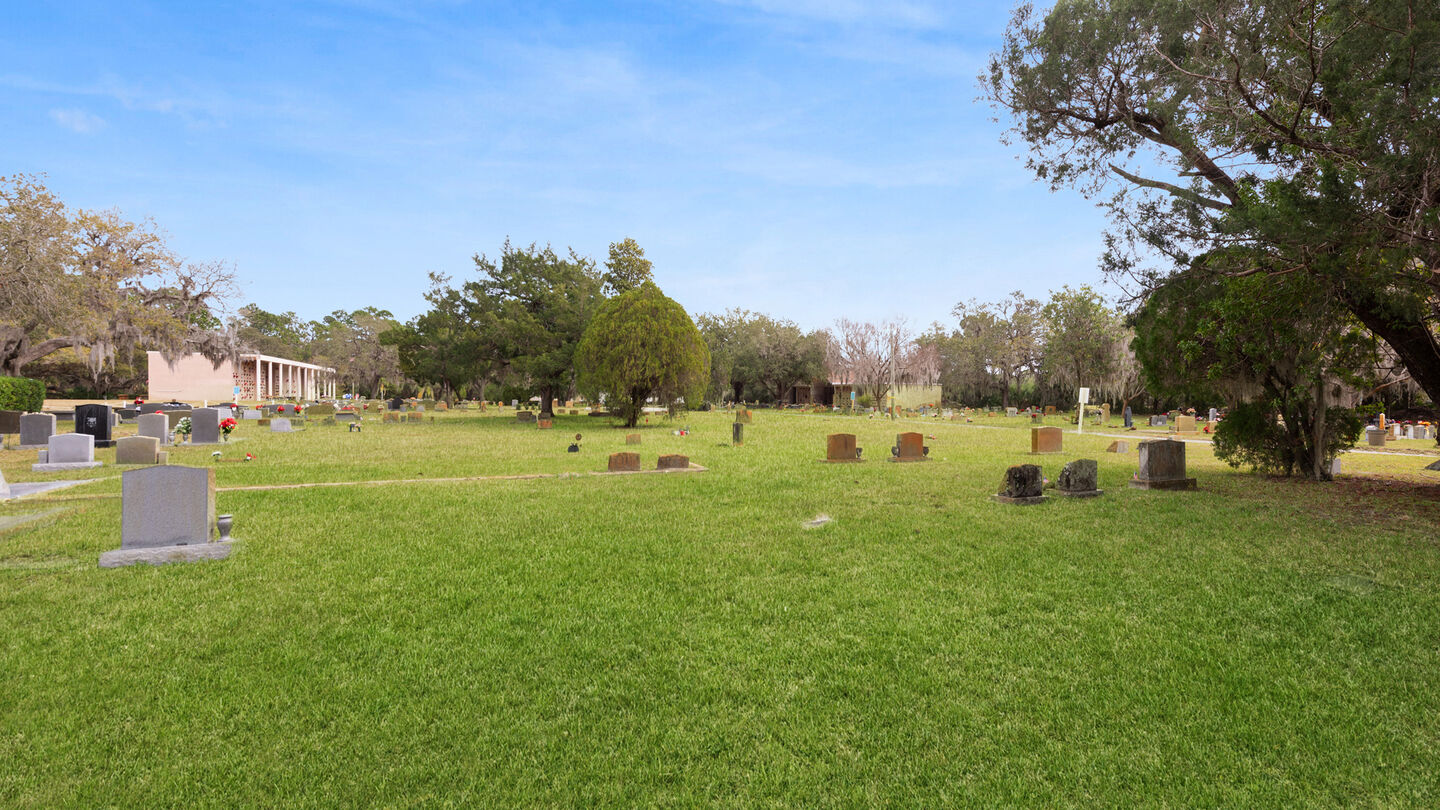 Cemetery grounds at Craig Flagler Palms Funeral Home & Flagler Memorial Gardens